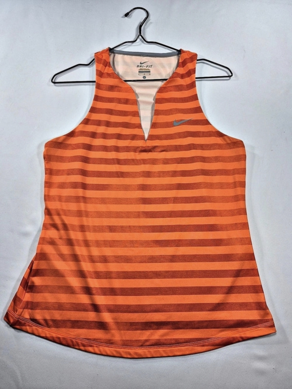 Nike Dri-FIT Striped Tank Top Size Large Like New